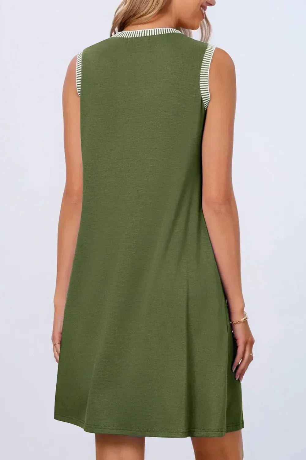 🎉Last Day Promotion 50% OFF💃Women's Casual Sleeveless Crew Neck Midi Dress
