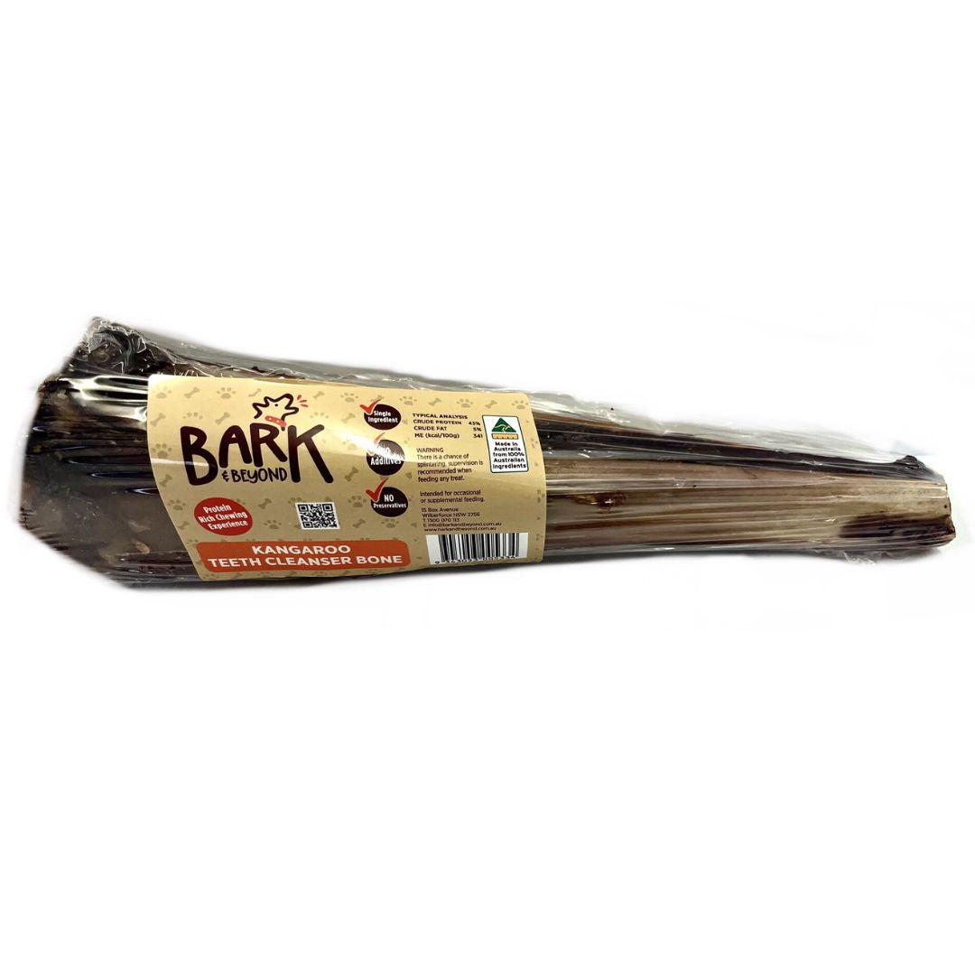 Bark & Beyond Roo Teeth Clenser Bone