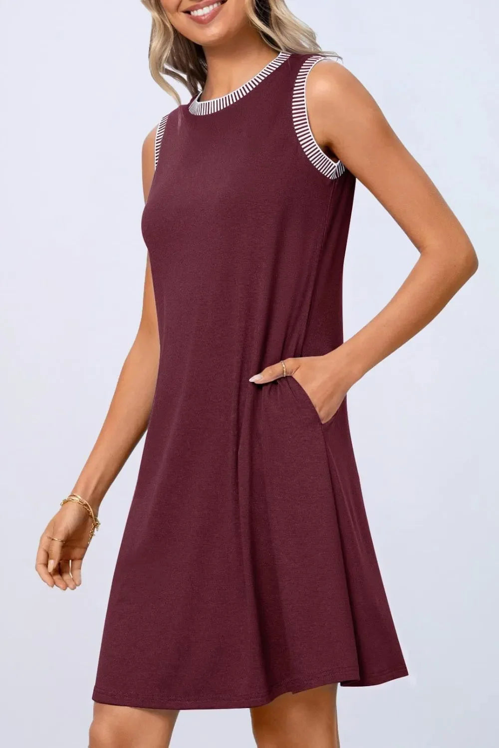 🎉Last Day Promotion 50% OFF💃Women's Casual Sleeveless Crew Neck Midi Dress