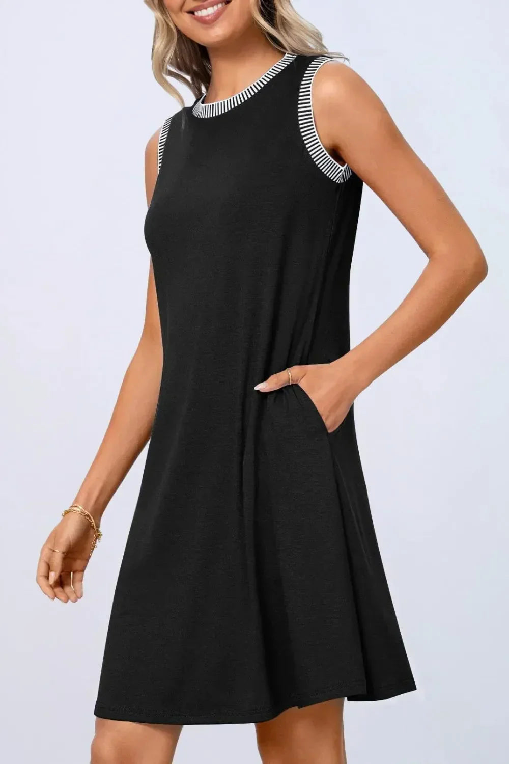 🎉Last Day Promotion 50% OFF💃Women's Casual Sleeveless Crew Neck Midi Dress