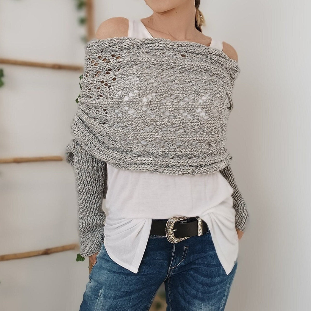 🔥Buy 2 Free Shipping✈️Women’s Knitted Cut-Out Shawl Poncho Wrap
