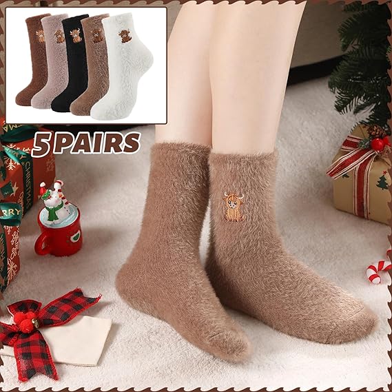 🎁New Year Special Deals £9.99!!⚡Buy 1 Get 3 Pairs⚡50K+ SOLD!💖Women's Cute Warm Highland Cow Embroidered Plush Socks