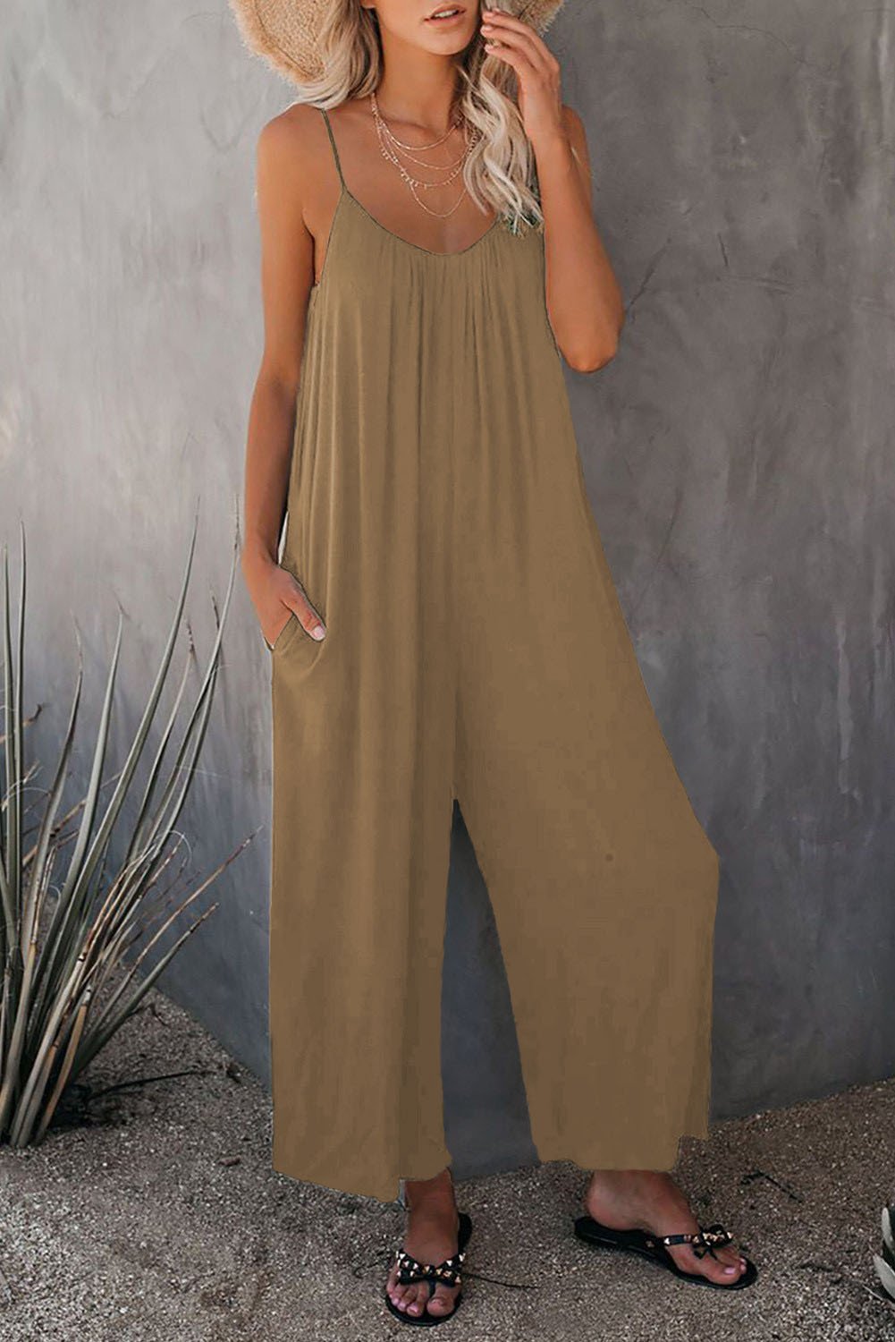 🌹Loose Sleeveless Strap Stretchy Jumpsuit