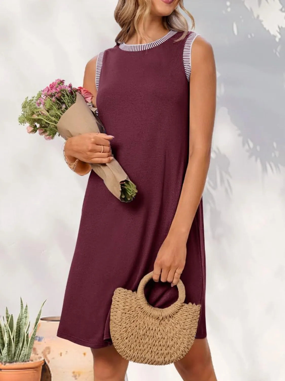 🎉Last Day Promotion 50% OFF💃Women's Casual Sleeveless Crew Neck Midi Dress