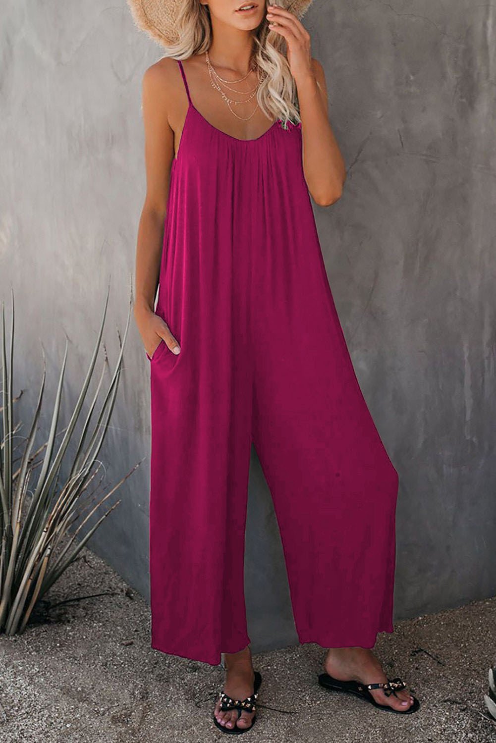 🌹Loose Sleeveless Strap Stretchy Jumpsuit