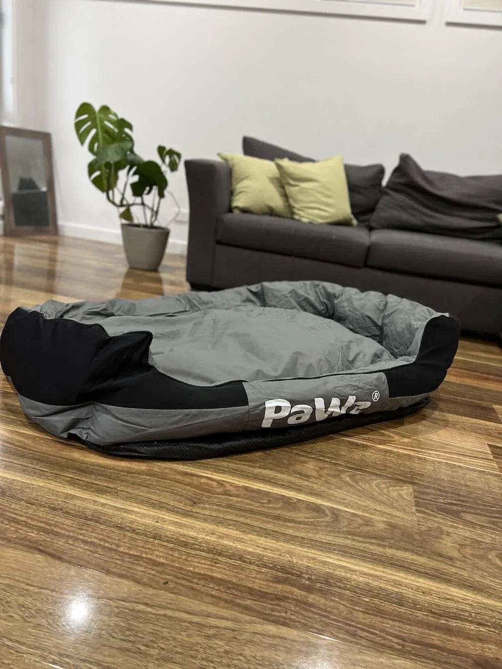 Outdoor Waterproof Heavy Duty Dog Bed