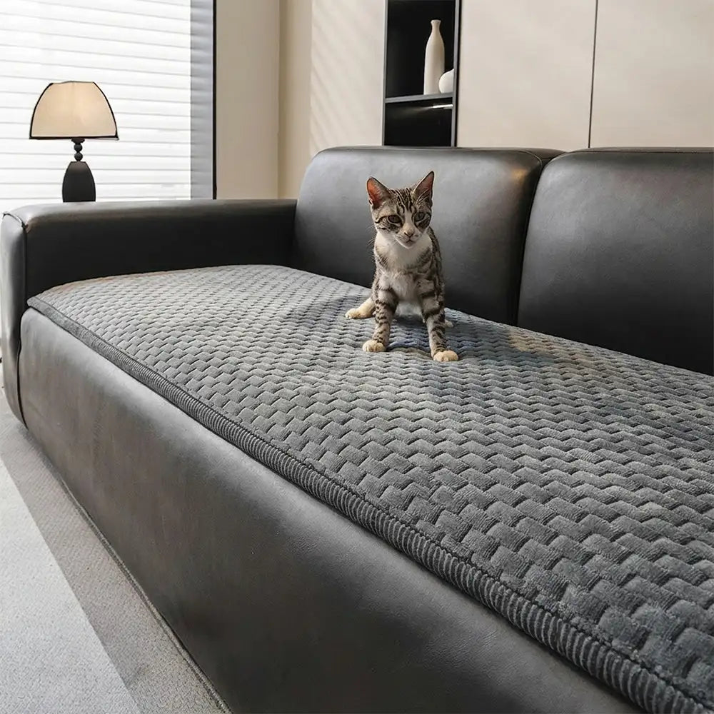 Soft Plush Scratch-Resistant Pet Mat One-Piece Non-Slip Couch Cover