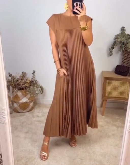 🔥Sunmmer Limited Sale🔥Sleeveless pleated simple solid color dress