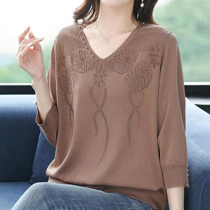 🎁Buy 2 Free Shipping🎁Women’s Vintage V-neck Beaded Pullover Shirt