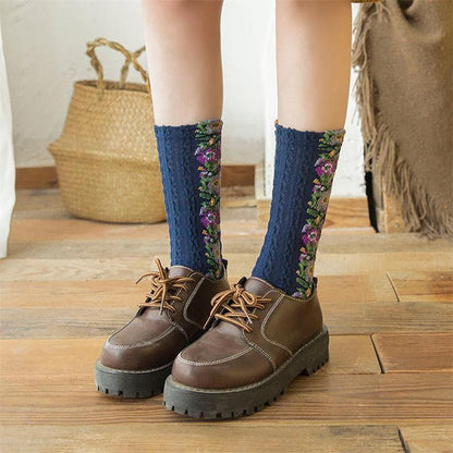 🎅Xmas Hot Sales - Free Shipping✈️Vintage Embroidered Floral Socks(5 pairs)
