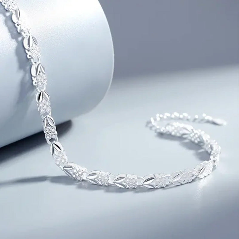 💥Buy 3 Get 1 Free✨Elegant Sparkling Lucky Clover Bracelet🍀