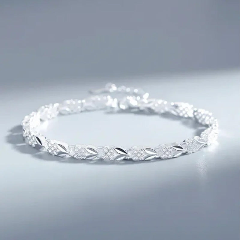 💥Buy 3 Get 1 Free✨Elegant Sparkling Lucky Clover Bracelet🍀