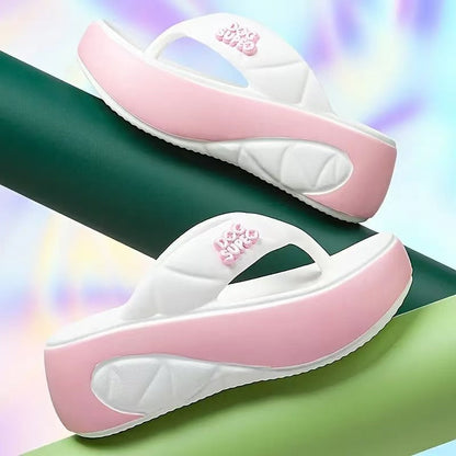 📢📢70% OFF !!!⏰Women's Summer Color-Block Soft Platform Flip Flops