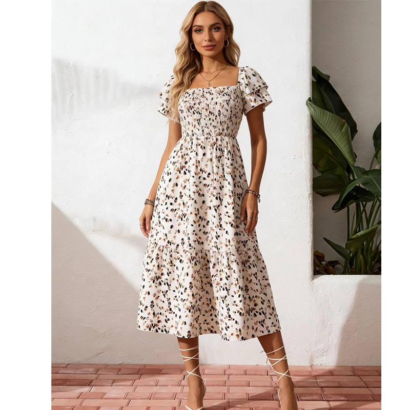 🔥2026 Summer Hot Sale 50% OFF!✨Square Neck Floral Midi Dress – Smocked Bodice, Flowy Tiered Skirt, Romantic🌸